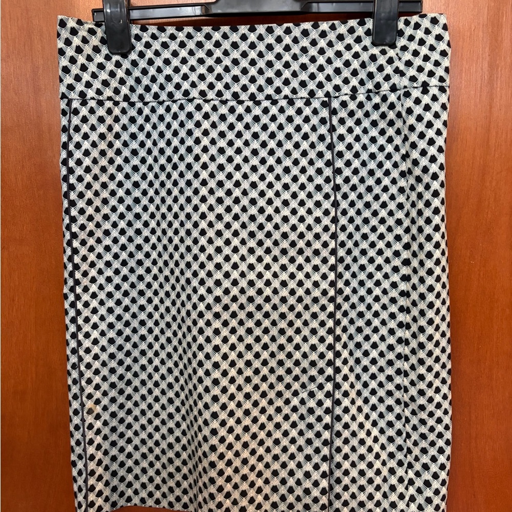 Margaret M Black and White Geometric Pencil Skirt